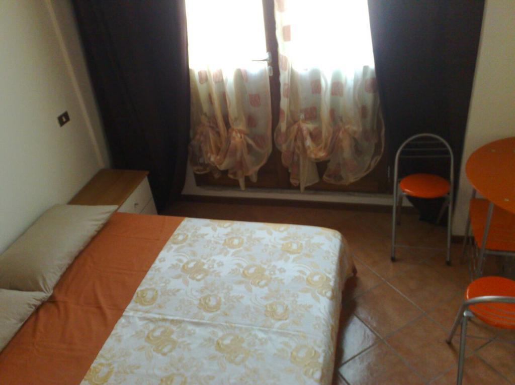 Via Toscana House Parma Room photo